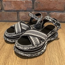 NEU Chloe Meril Plateau