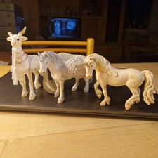 Schleich Bayala Einhorn 70201 - Pegasus 70423 - Asiatisches Zauberwesen 70459