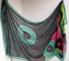 DESIGUAL. Tuch. Grün. 110 x