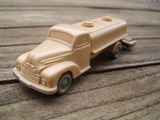 Wiking 1:87 HO unverglast Sprengwagen Ford 3500 (64) Saure 218 hellbraun