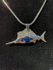 Segel Fisch Anhänger mit