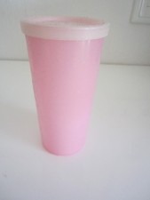 Tupperware Becher zum Joghurt herstellen