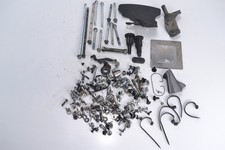 Verschiedene Muttern, Schrauben, Halterungen SUZUKI BURGMAN 650 2013-2018