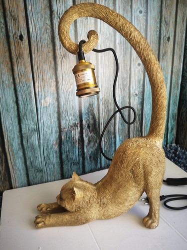 Tischlampe katze streckt - ,
