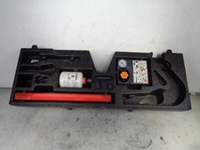 VOLVO V40 Reifenpanne