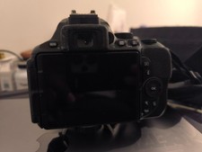 Nikon D5600 24.7MP Digitalkamera mit AF-P DX 18-55 VR Objektiv -