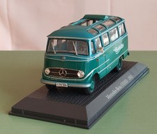 Merces Benz O 319 Kleinbus in grün vom Atlas Verlag in 1:43