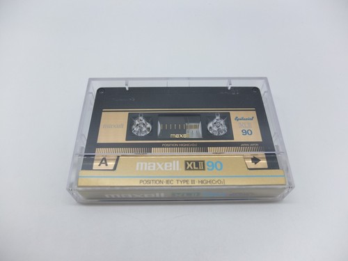 Maxell tape top - 90,