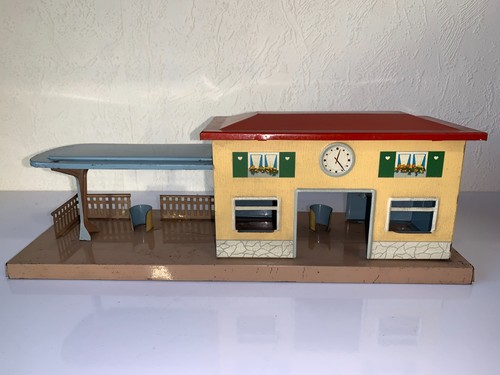 Bahnhof mit - 2, )