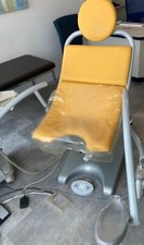 Gynstuhl Schmitz, Arco Mod. Nr. 114.600 mit 2 Beinhalter