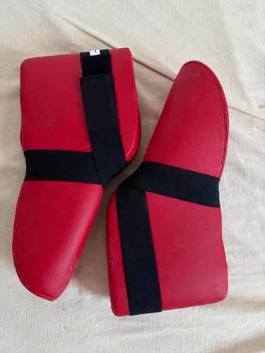 Rote schienbeinschoner für - rote,