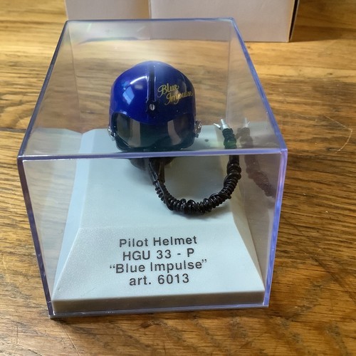 Franklin mint pilot helmet - pilot,