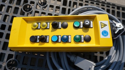 Telemecanique xac b 12 - xac-b,