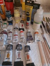 Acrylfarben und Zubehör 