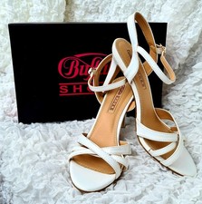Neu: Buffalo  weiße Sandalette Gr. 39