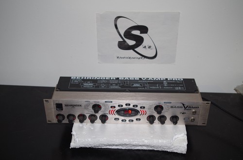 Behringer bass amp - v-amp, pro