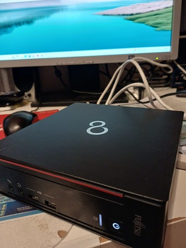 Fujitsu usdt esprimo q556 - esprimo,