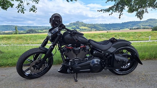 Harley davidson breakout - davidson,