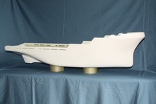 Gfk Rumpf Bohrinselversorger UT-720 in M1:66