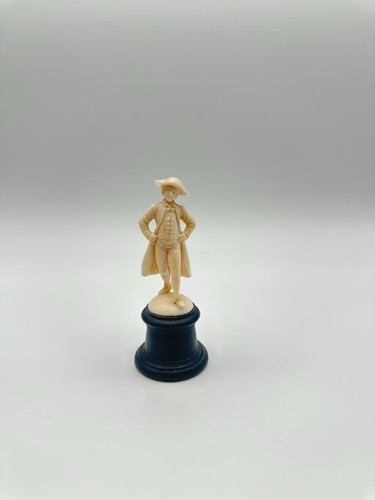 Mammuthorn figur kavalier - figur,,