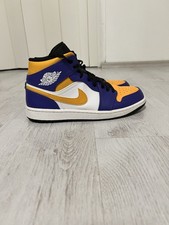 Air Jordan 1 Mid Lakers