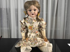 Alte Puppe 68 cm. Zustand = Siehe Fotos.    