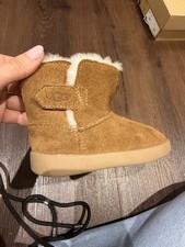 UGG Keelan Wildleder Stiefel