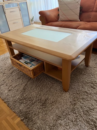 Sehr stabiler couchtisch mit - sehr,
