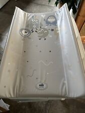 Cam Wickeltisch mit Badewanne |mobiler Wickeltisch | Klappbar |4 Dekore