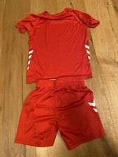 Hummel 140 Kinder Jungen Trainingsanzug Shirt Shorts Fußball