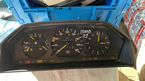 Mercedes w124 200d diesel - mercedes,