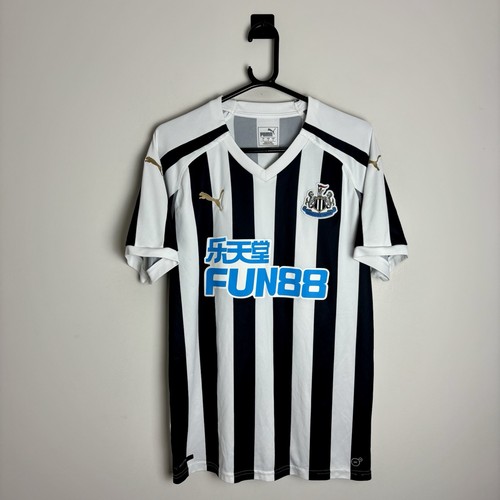 Newcastle united football - newcastle,