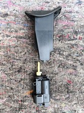 Opel Astra G Meriva Stellmotor ZV Tankklappe 13224654 Halter Raste 13118781