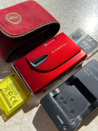 Fujifilm finepix z20fd rot - fujifilm,