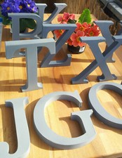 Deko Clayre & Eef Metall Buchstaben Blech Grau Letter Hängen Stellen Anthrazit