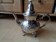 Vintage Teekanne mit 4 Beine, marokkanischer Stil,  Messing versilbert