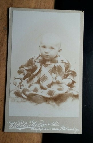 Sitting small child baby cdv - small,