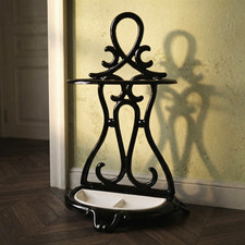 Stilvoller Regenschirmständer