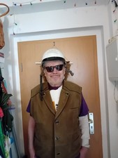  Polizei-Helm,- wie -ähnlich- Hoti-Horst Krause getragen hatte