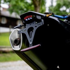 Raximo Kennzeichenhalter mit Rücklicht p. für Husqvarna 701 Supermoto/Enduro