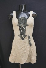 Sehr kurzes Leinen Dirndl