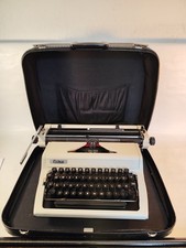 Schreibmaschine Reiseschreibmaschine Erika Mod. 127 DDR Sekretariat Breitwagen