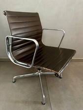Vitra Charles Eames EA 107 Alu-Chair Aluminium Chair braun Leder Chrom Patina