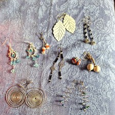 9 Modeschmuck Ohrringe aus den