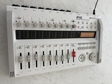 Zoom R16