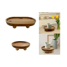 Kleine hölzerne Erhöhung zur