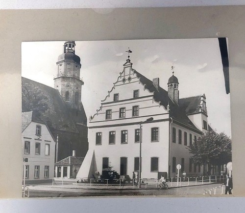 Bild vom rathaus und kirche - bild,