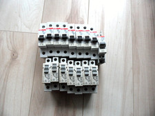 15 Schutzschalter + E 259 R 10