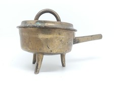 Schmelztopf Eisenkessel Eisen antik rund mit Deckel 9,5 cm Frankreich Dreibein