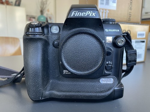 Fujifilm finepix pro - fujifilm, s3